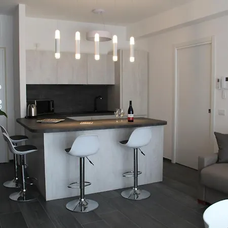 Venere - Minerva Luxury By Holidays Apartament *